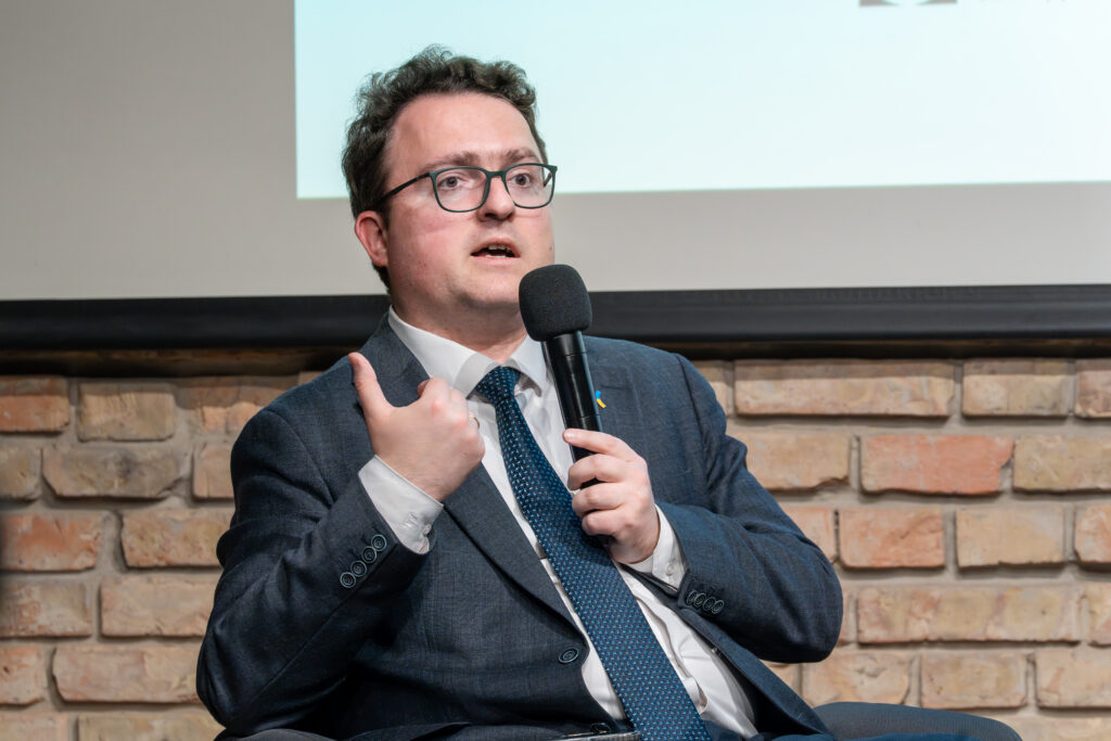 DSC03335 Enhanced NR