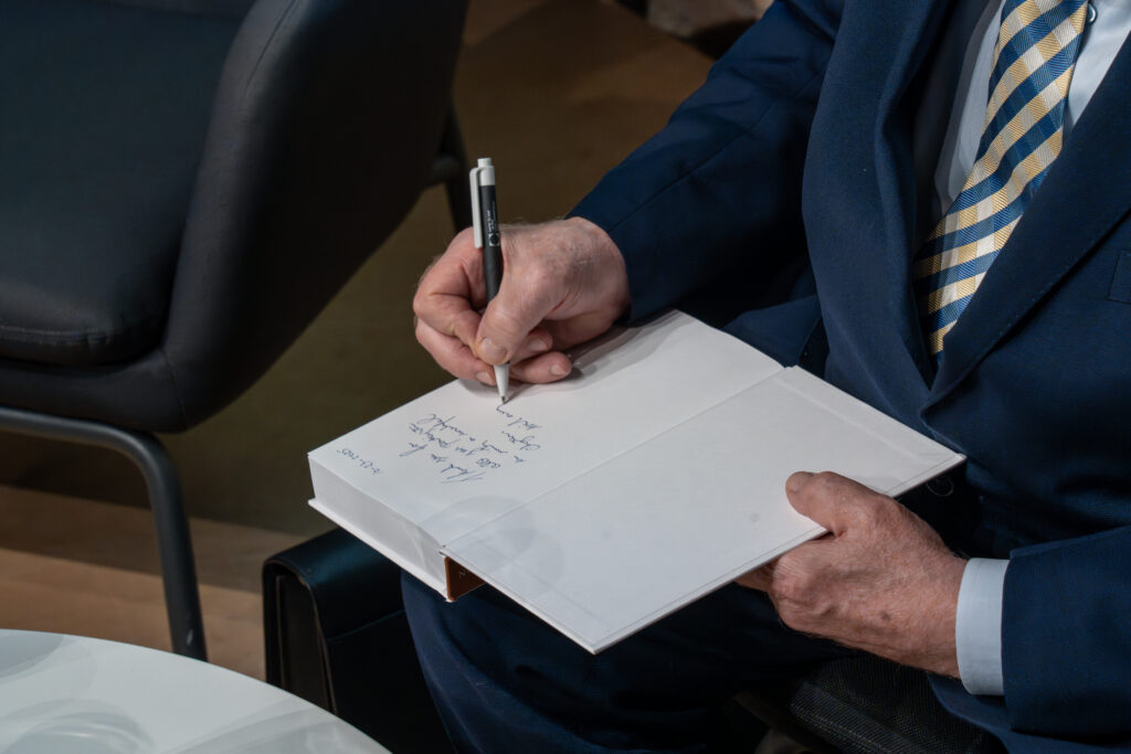 DSC03594 Enhanced NR