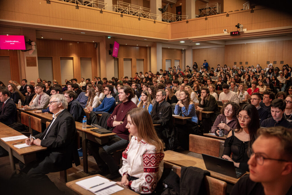 20260224 GRANDE CONFÉRENCE “THE WAR ON UKRAINE WHAT NEEDS TO CHANGE ” 27SG PARIS FRANCE 21