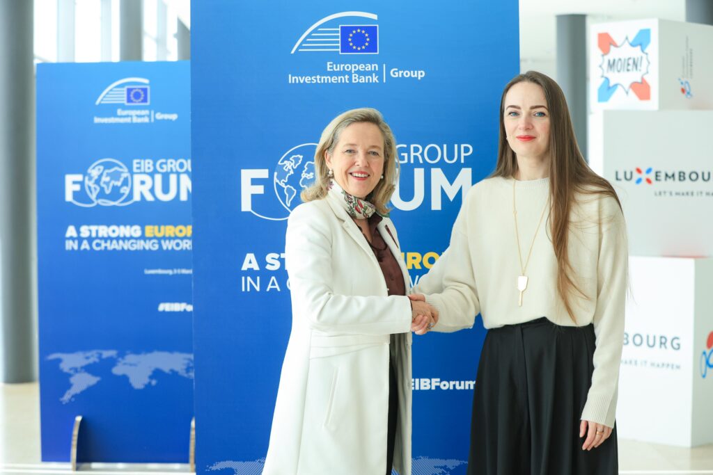 92a5f562 Ad0d 424c 963d A365ca8dfe02